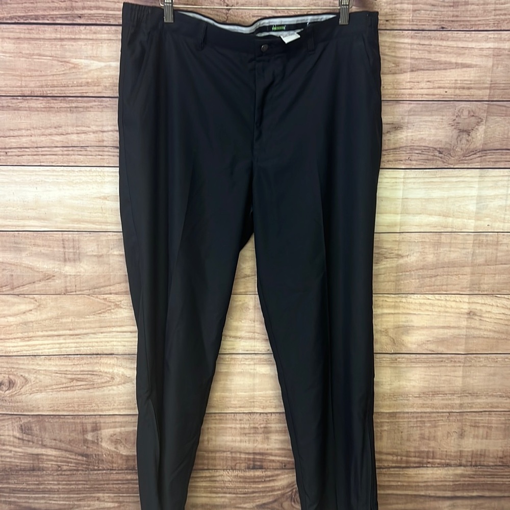 Men’s Callaway golf pants x series